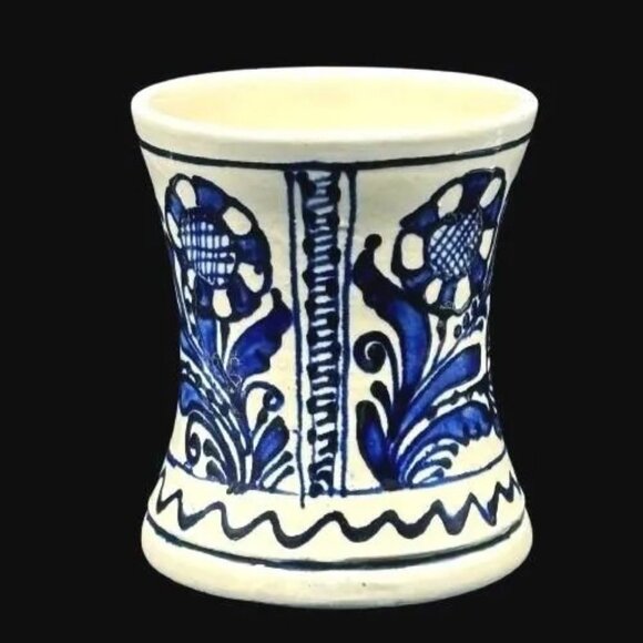 Vintage Korond Hand Painted Romanian Folk Art Pottery Cobalt Blue/White Mug - Picture 5 of 8